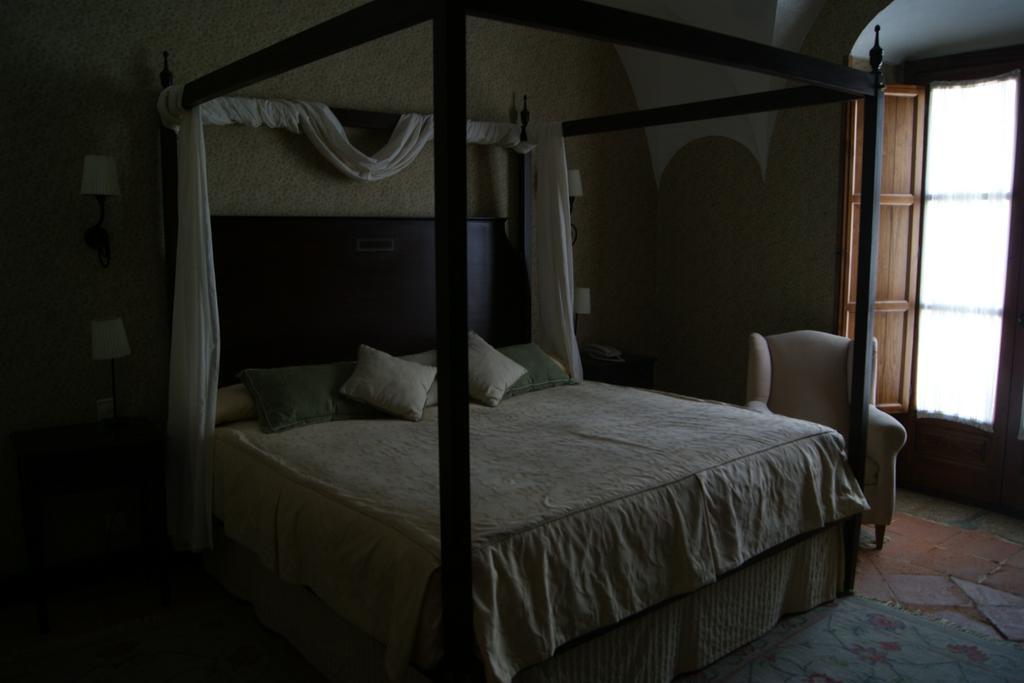 Hotel Casa Escobar & Jerez Valencia de Alcantara Ngoại thất bức ảnh